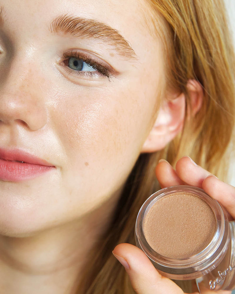 Cacao Bronzing Pot Bronzer from ERE PEREZ available online on Qiyorro