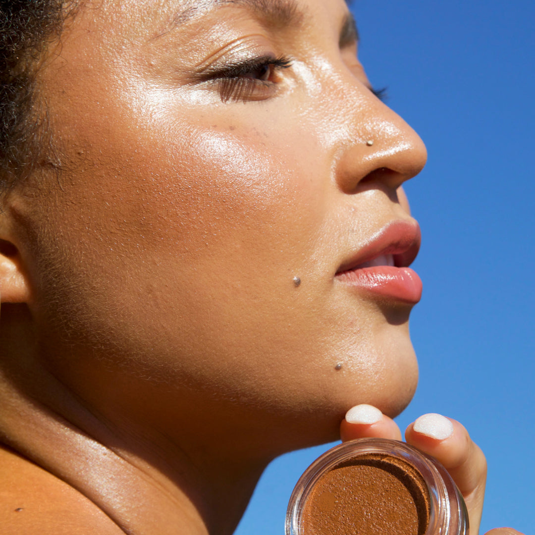 Cacao Bronzing Pot Bronzer from ERE PEREZ available online on Qiyorro
