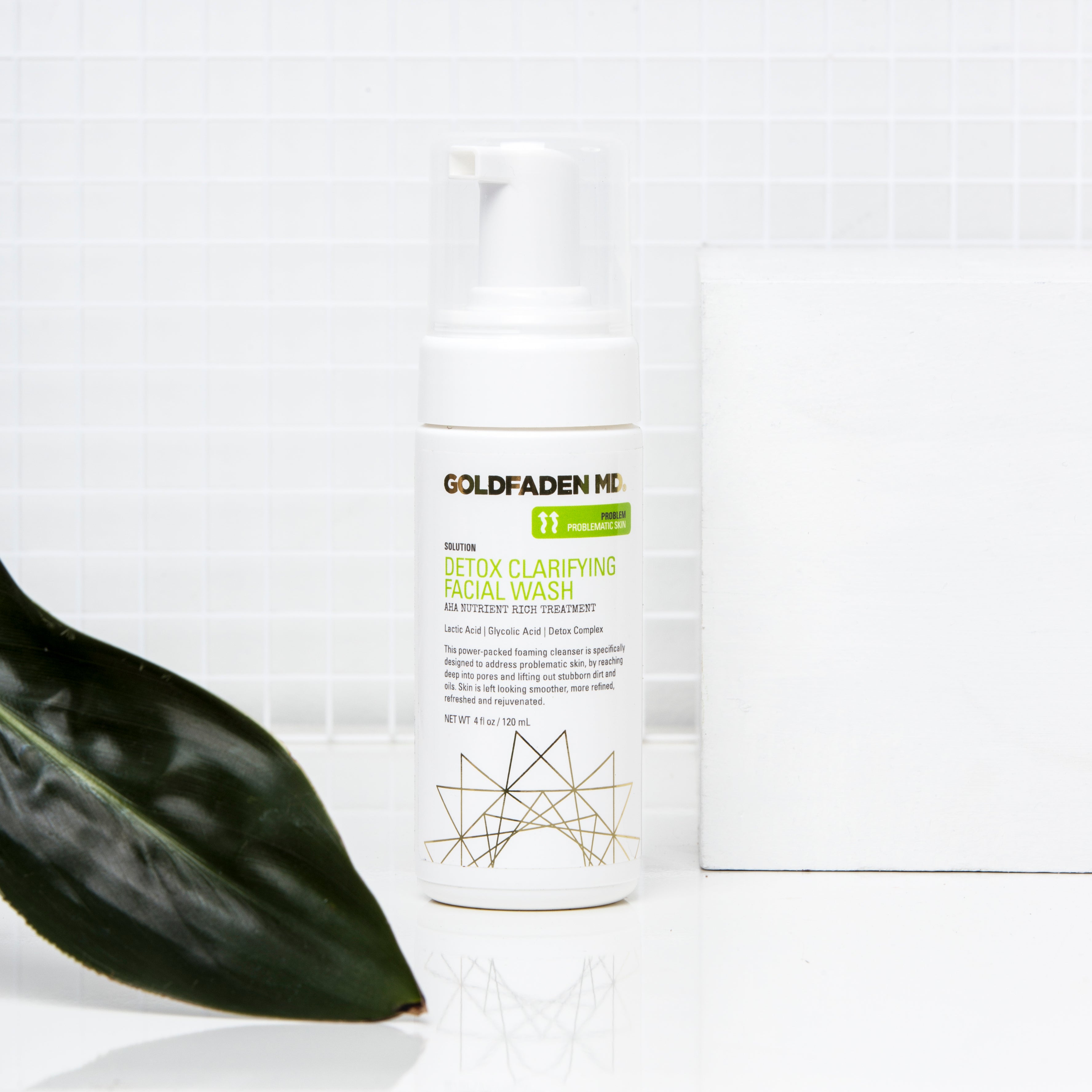 Detox Clarifying Facial Wash Cleansers from GOLDFADEN MD available online on Qiyorro