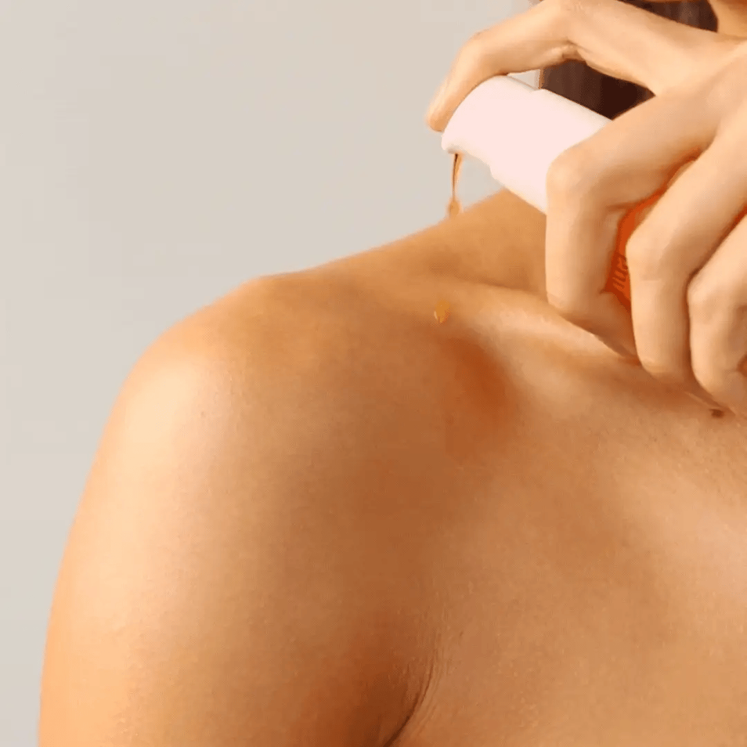 Enchanted Island™ Body Glow Serum shoulder shoot - qiyorro