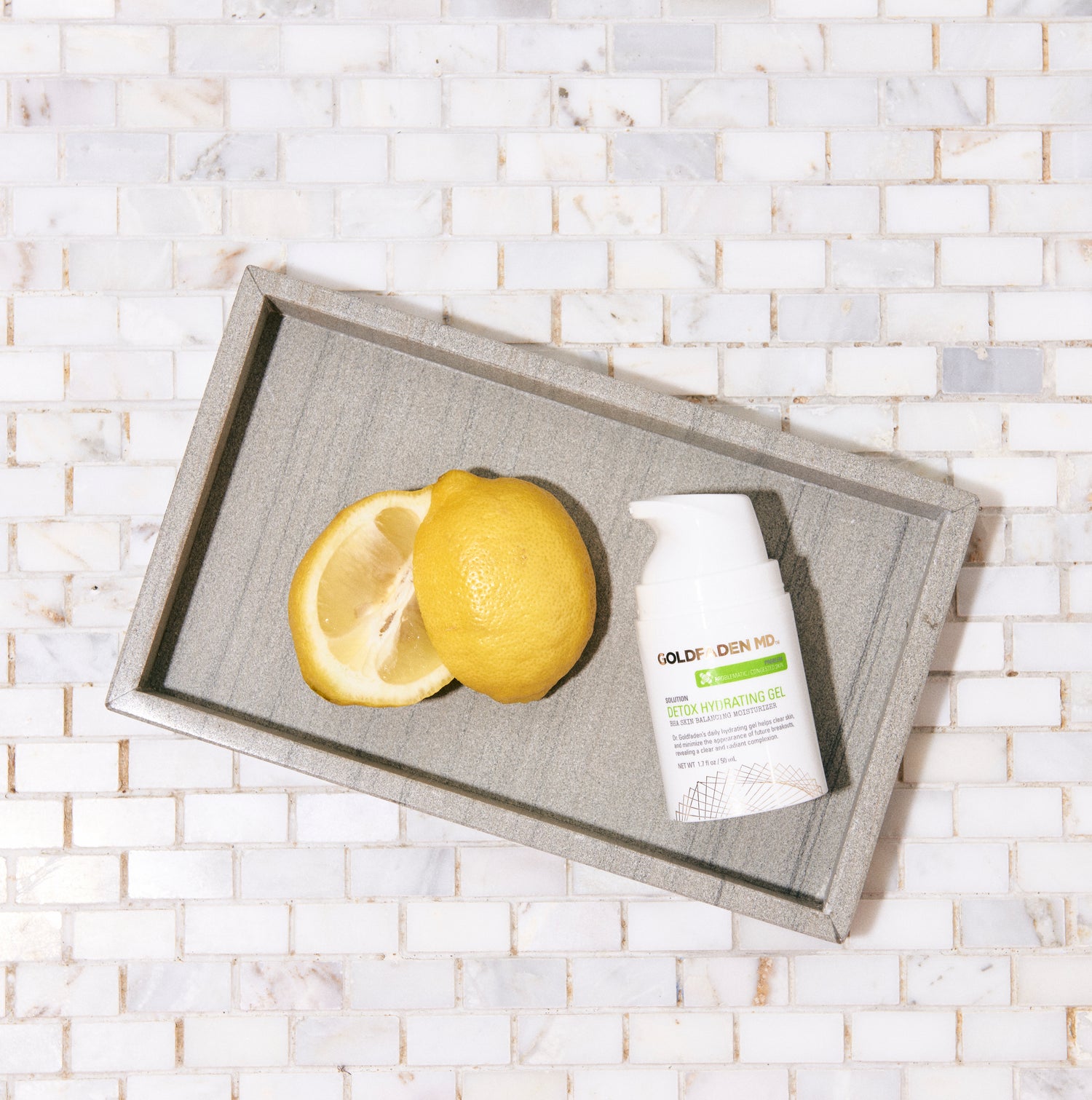 ديتوكس هايدرايتينج جيل - مرطب موازنة البشرة BHA ديتوكس هايدرايتينج جيل - مرطب موازنة البشرة BHA